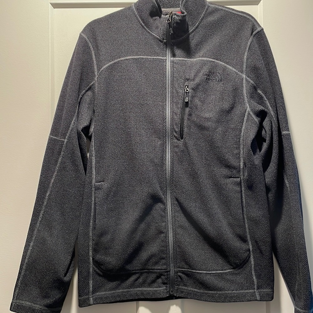 Men’s Northface zip up jacket. Lightly worn